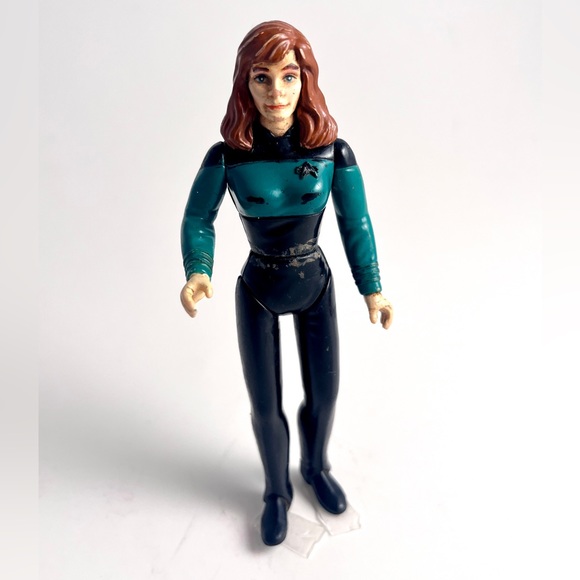 5 Vintage Star Trek Next Generation S6 1994 Action Figure 4-5” tall - Picture 9 of 13